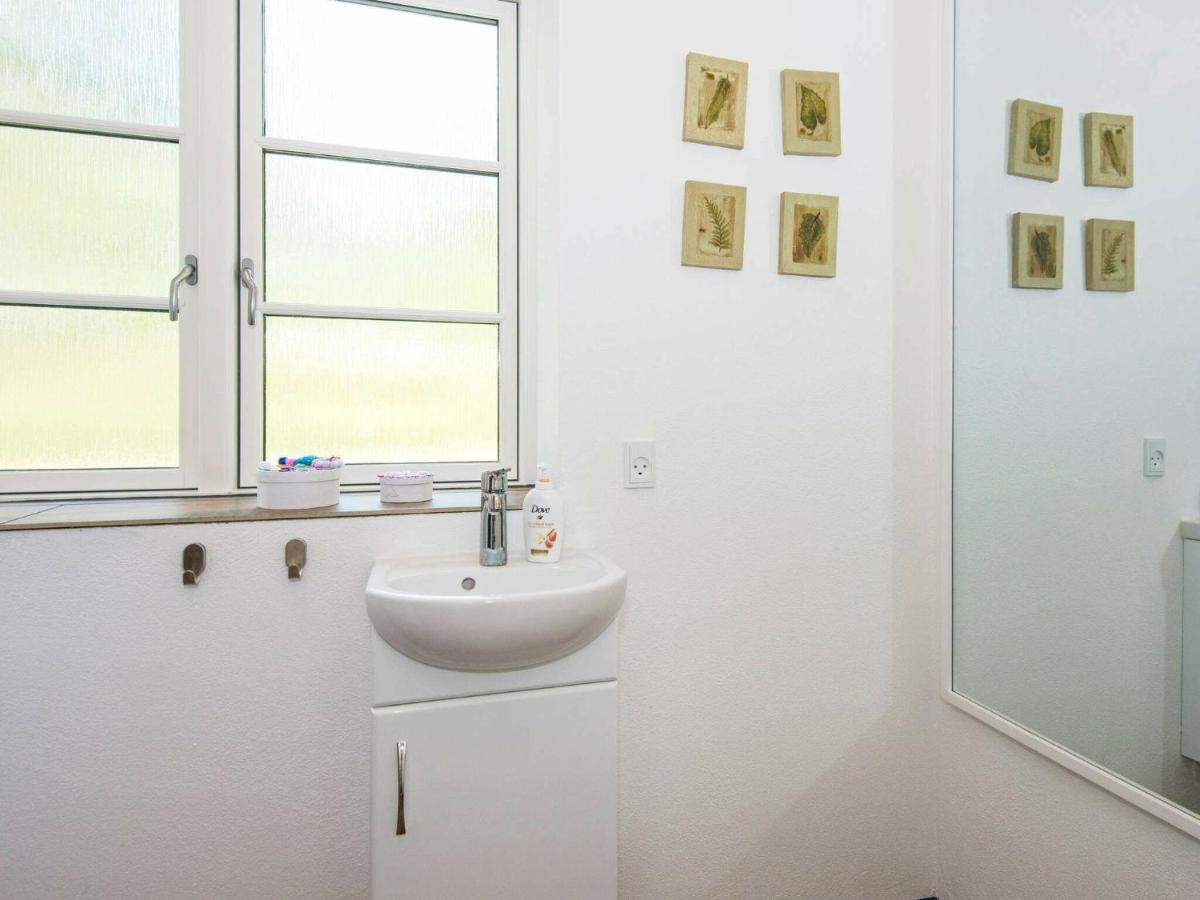 10 Person Holiday Home In Glesborg Esterno foto