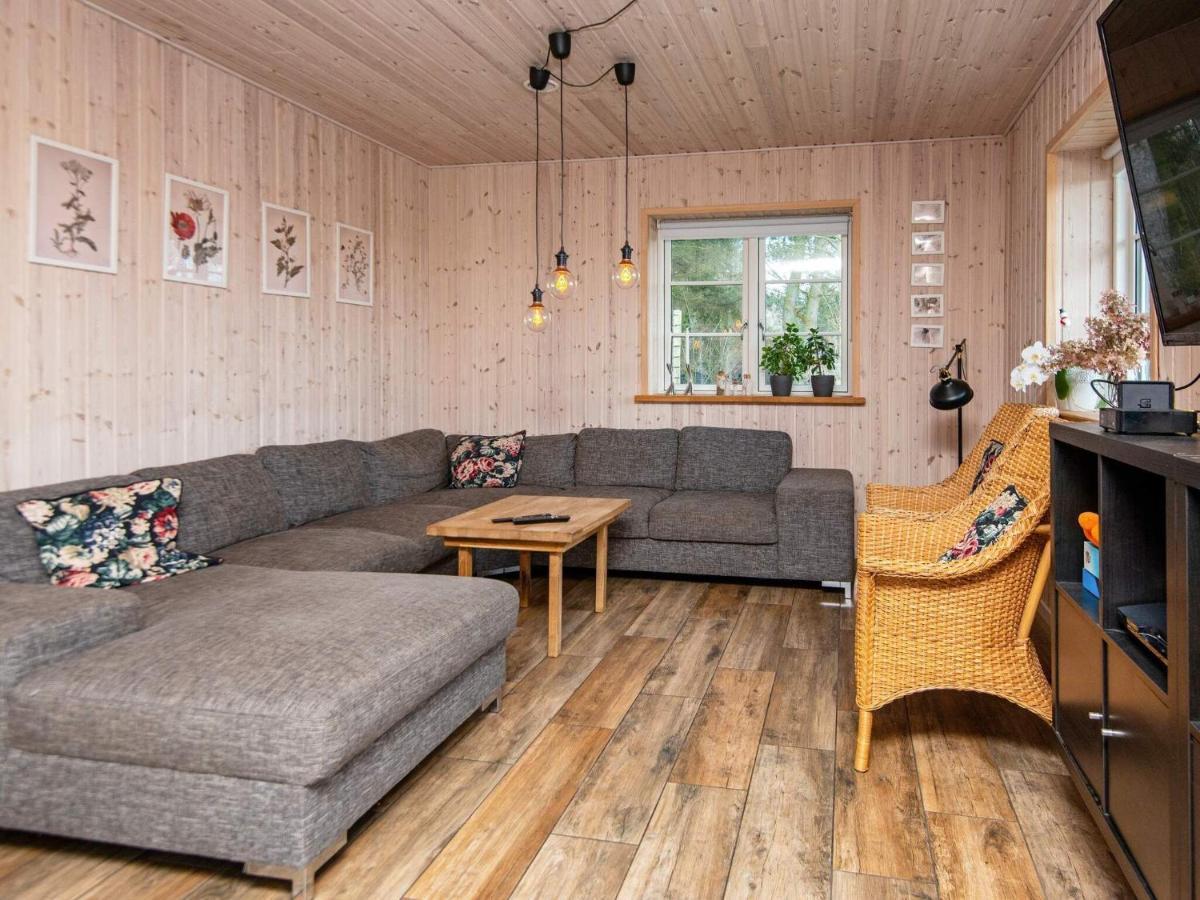 10 Person Holiday Home In Glesborg Esterno foto