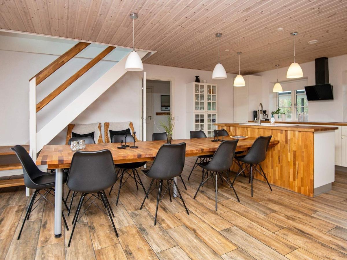 10 Person Holiday Home In Glesborg Esterno foto