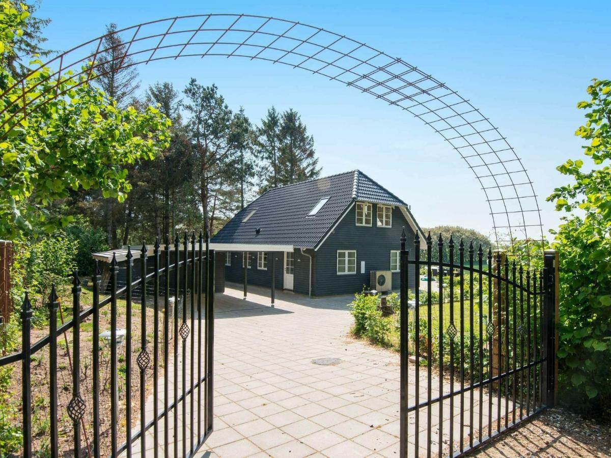 10 Person Holiday Home In Glesborg Esterno foto