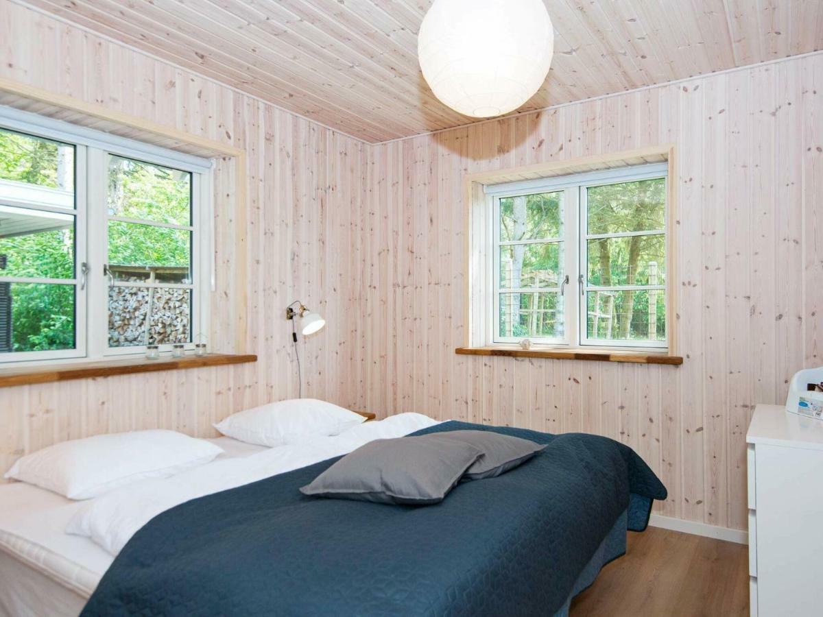 10 Person Holiday Home In Glesborg Esterno foto
